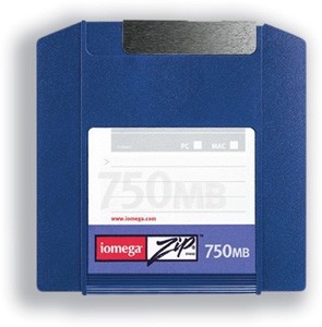 DISK IOMEGA ZIP 750 MB (1)